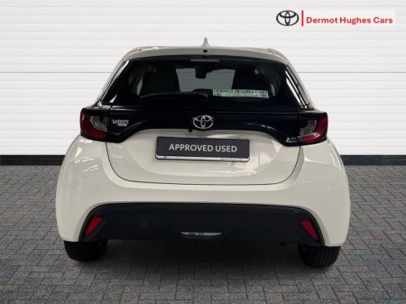 2023 Toyota Yaris - photo 4