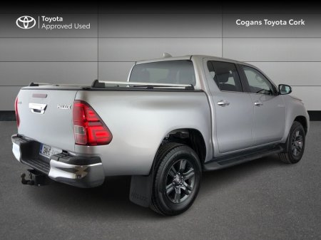 2024 Toyota Hilux - photo 2