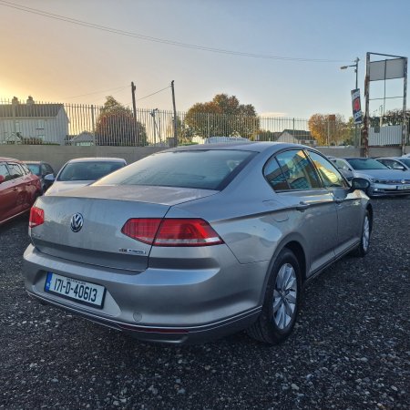 2017 Volkswagen Passat - photo 5
