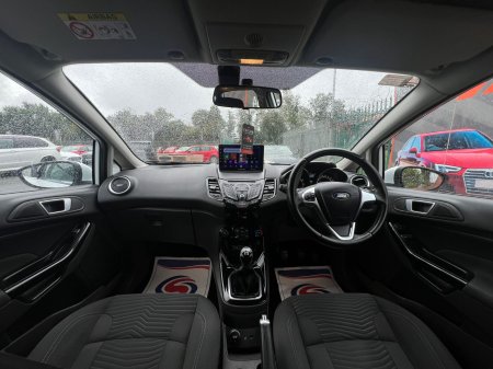 2015 Ford Fiesta - photo 7