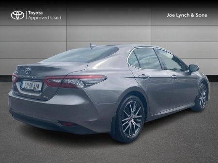 2023 Toyota Camry - photo 2
