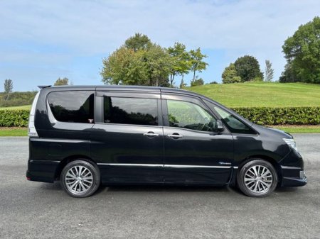 2015 Nissan Serena - photo 7