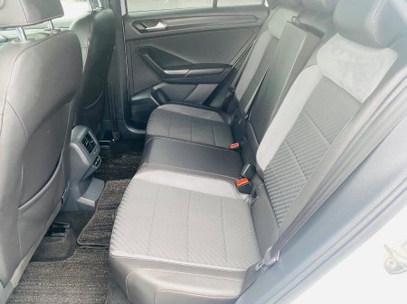2021 Volkswagen T-Roc - photo 23