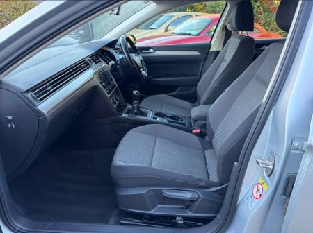 2017 Volkswagen Passat - photo 23