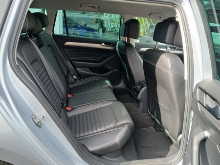 2022 Volkswagen Passat - photo 14