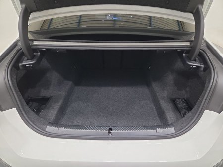 2024 BMW 5-Series - photo 13