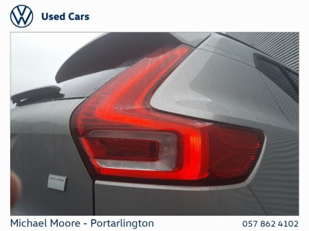 2025 Volvo XC40 - photo 21