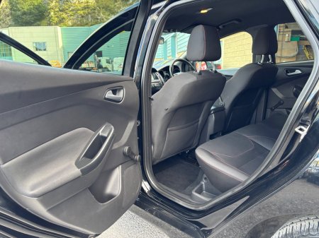 2017 Ford Focus - photo 10