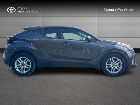 2023 Toyota C-HR - photo 3