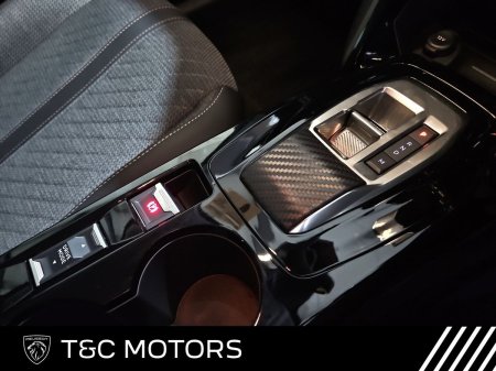 2025 Peugeot 208 - photo 9