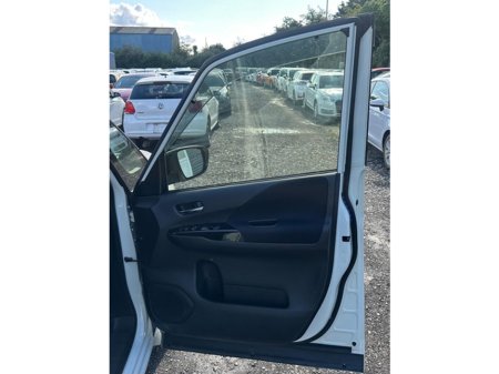 2016 Nissan Serena - photo 17