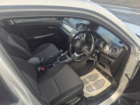 2021 Suzuki Vitara - photo 2