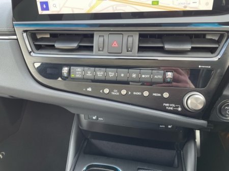 2024 Lexus ES - photo 14