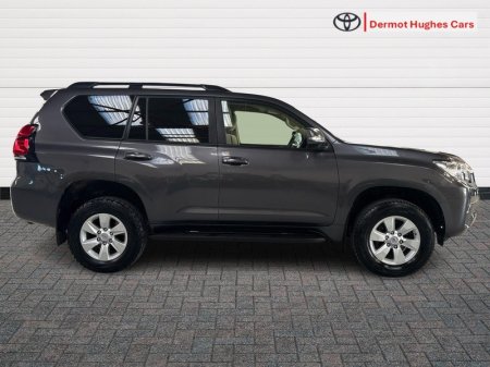 2022 Toyota Land Cruiser - photo 3