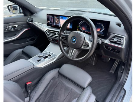 2023 BMW 3-Series - photo 19