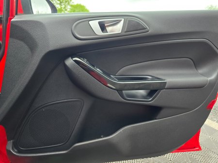 2017 Ford Fiesta - photo 20