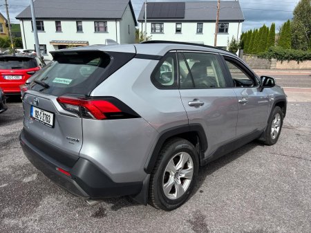 2019 Toyota RAV4 - photo 11