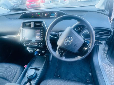 2022 Toyota Prius - photo 7