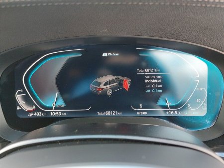2023 BMW 5-Series - photo 9