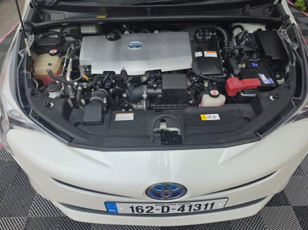 2016 Toyota Prius - photo 25