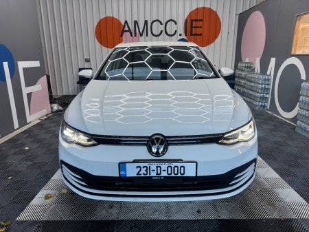 2023 Volkswagen Golf - photo 2