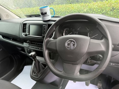 2023 Vauxhall Vivaro - photo 16