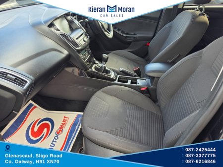 2016 Ford Focus - photo 14