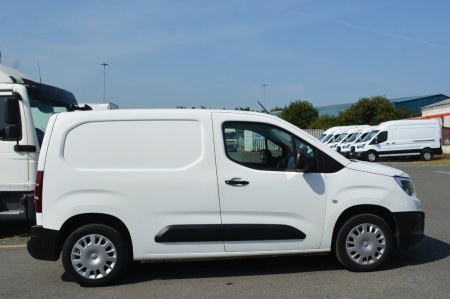 2021 Opel Combo - photo 19