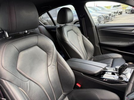 2021 BMW 5-Series - photo 17