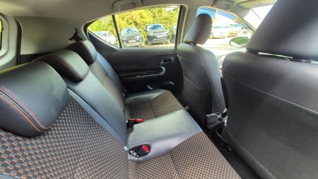 2015 Toyota Aqua - photo 14
