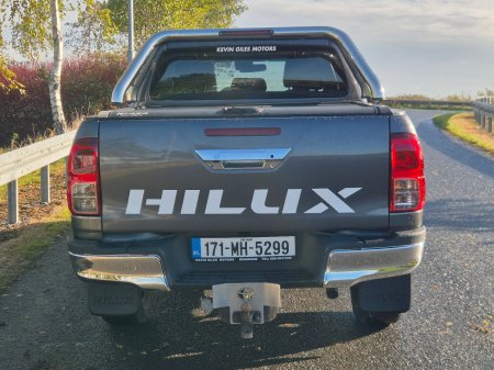 2017 Toyota Hilux - photo 15