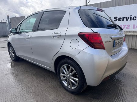 2016 Toyota Yaris - photo 4