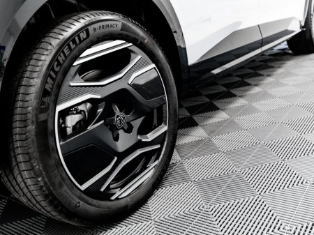 2026 Peugeot 5008 - photo 32