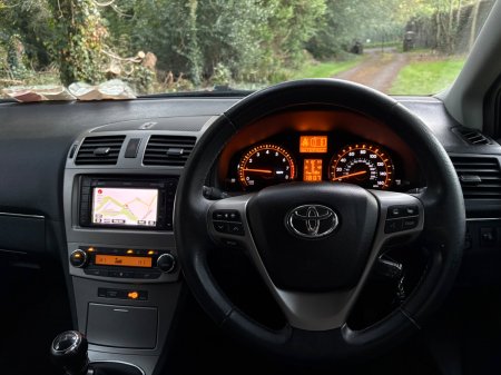 2010 Toyota Avensis - photo 5