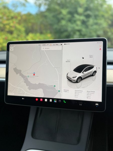 2023 Tesla Model Y - photo 24