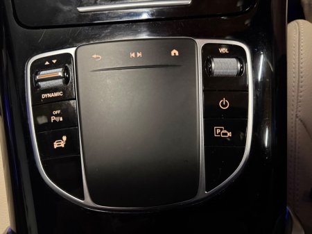 2021 Mercedes-Benz EQC - photo 16