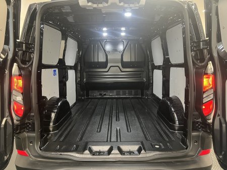 2025 Ford Transit Custom - photo 2