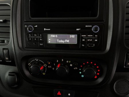 2017 Opel Vivaro - photo 24