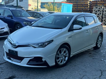 2018 Toyota Auris Hybrid Luna Touring Sports