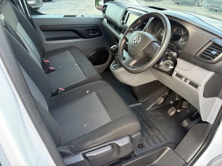 2022 Vauxhall Vivaro - photo 23