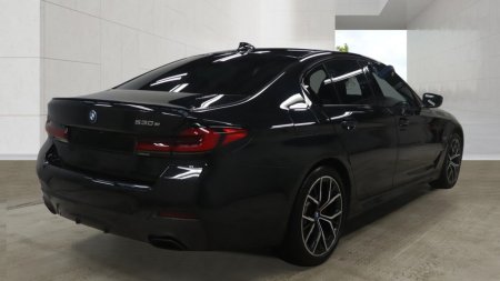 2023 BMW 5-Series - photo 3