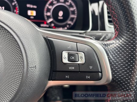 2020 Volkswagen Golf - photo 24