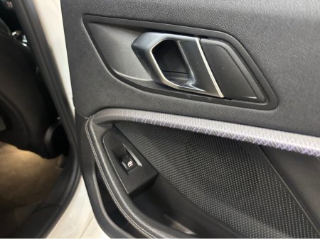 2021 BMW 1-Series - photo 6