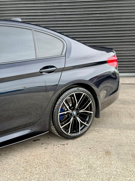 2020 BMW 5-Series - photo 7