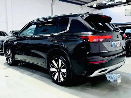 2023 Mitsubishi Outlander - photo 6