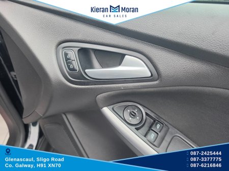 2015 Ford Focus - photo 25