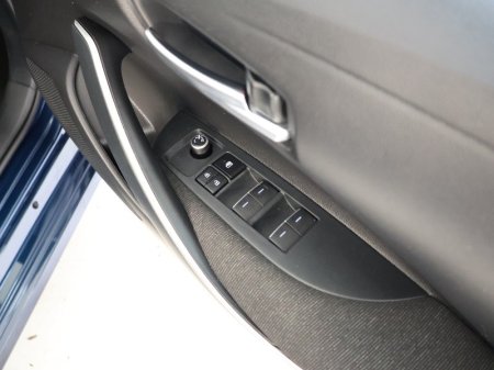 2023 Toyota Corolla - photo 17