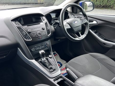 2016 Ford Focus - photo 12