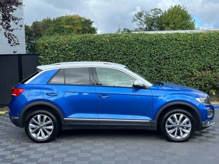 2021 Volkswagen T-Roc - photo 2