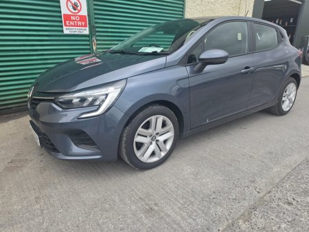 2022 Renault Clio - photo 2